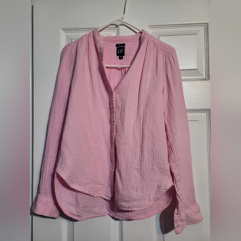 GAP Women's Soft Pink Button-Up Blouse